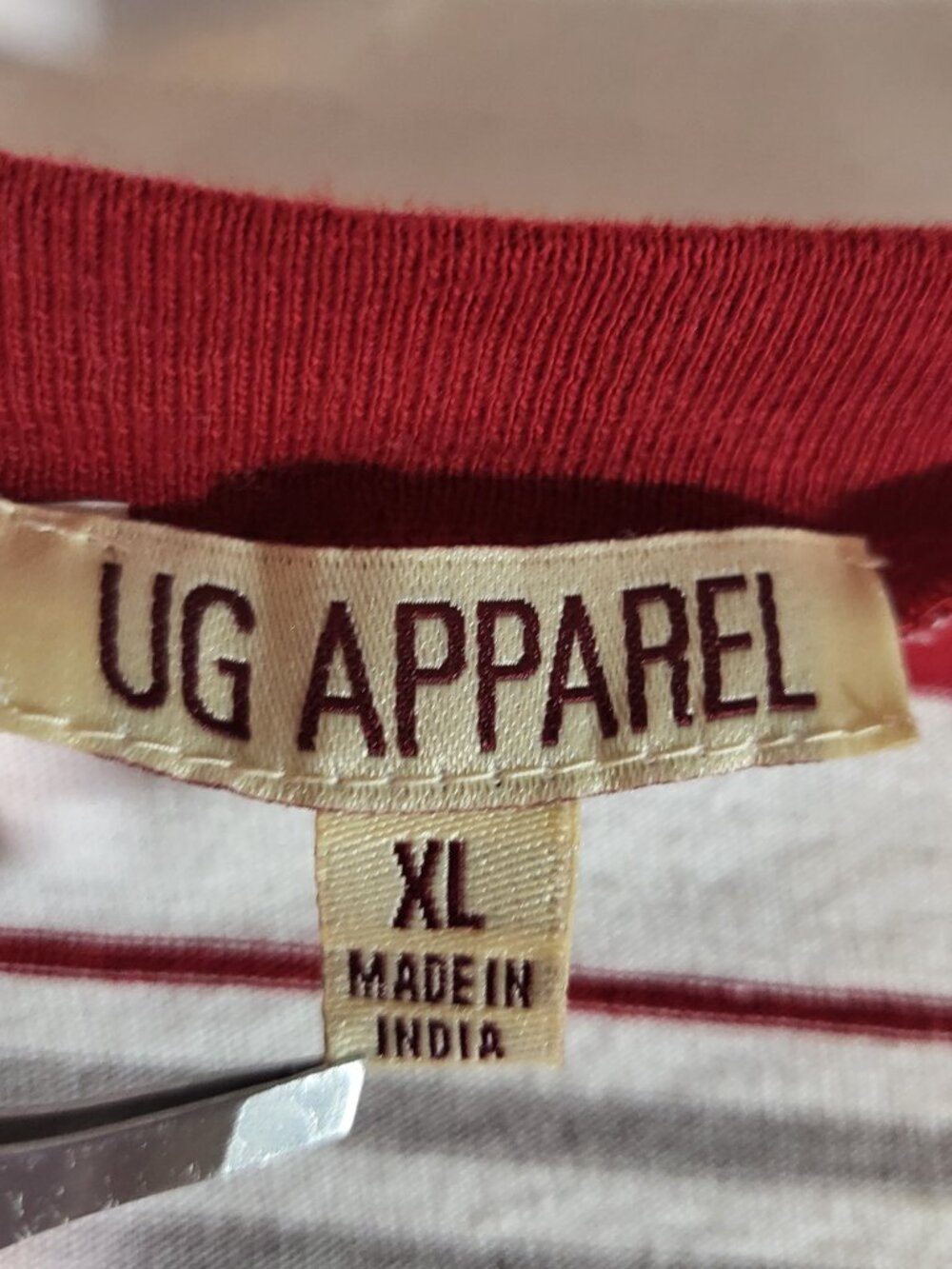 UG Apparel Woman's V Neck Arkansas Razorback T Shirt Size XL White w/Red Stripes - Picture 6 of 7